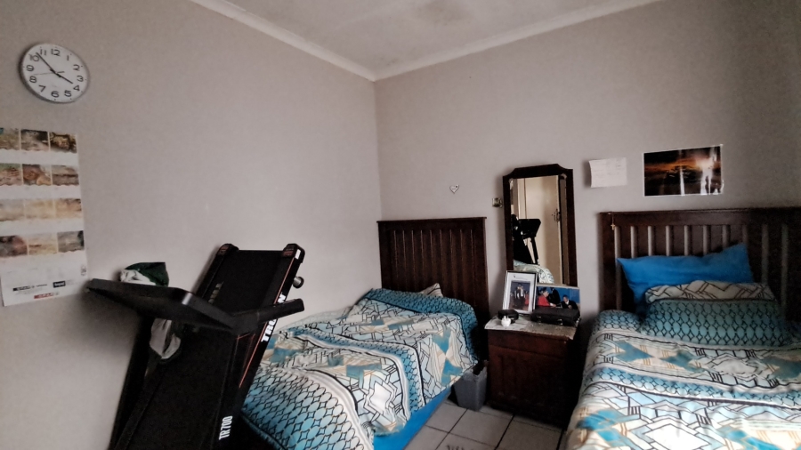 3 Bedroom Property for Sale in Diazville Western Cape